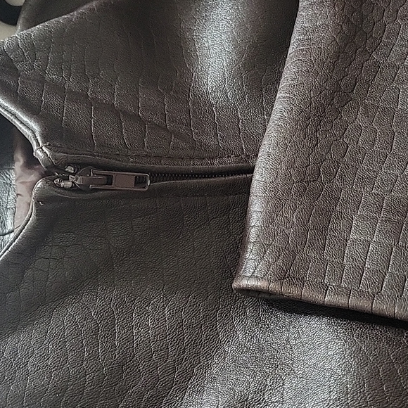 Croc Emboss Leather Jacket - Picture 4 of 6